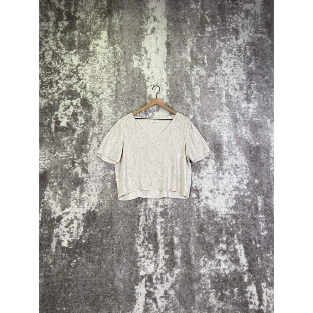 Aritzia Babaton Gray Ivory Reptile Serpiente Print V Neck Blouse L Large